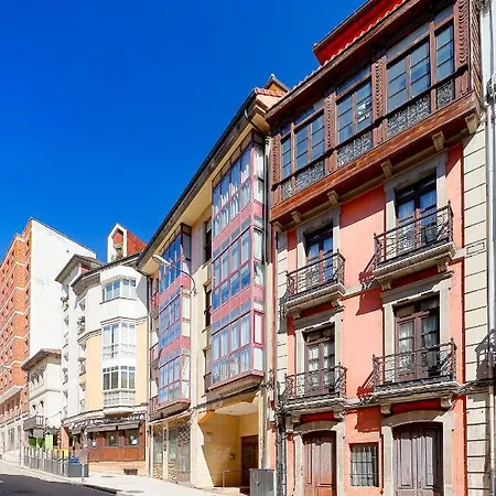 Duplex Casco Historico-catedral Parking Incluido * オビエド