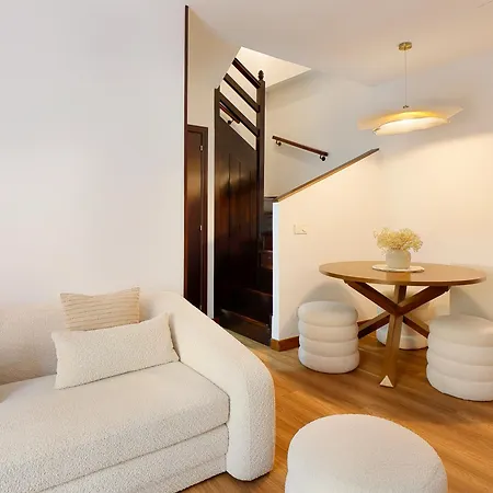 アパート Duplex Casco Historico-catedral Parking Incluido オビエド