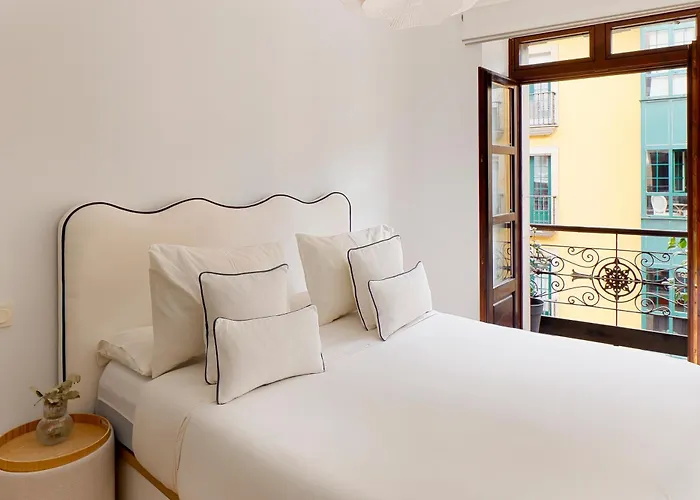 Duplex Casco Historico-catedral Parking Incluido * Οβιέδο